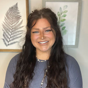 Meet your Posher, Ashley